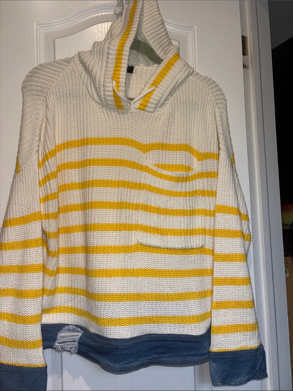 CENTRAL PARK WEST BILLIE HOODIE YELLOW AND WHITE STRIPE KNIT HOODIE WITH POCKET